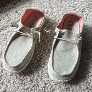 Hey Dude, light beige, women’s size 7, NWOT